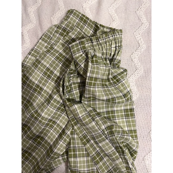 Shein Elastic Waist Plaid Flare Leg Pants. Size 2 - Picture 8 of 10